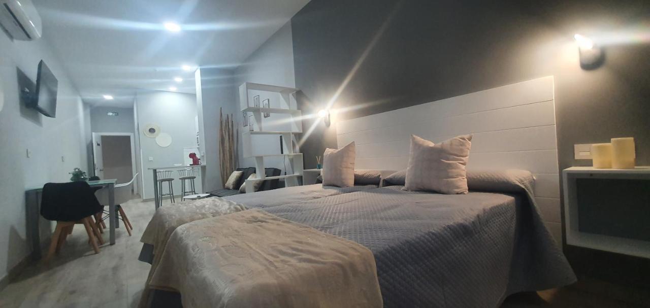 Apartamentos Las Trece Llaves Jacuzzi Bajo Reserva Mérida Kültér fotó